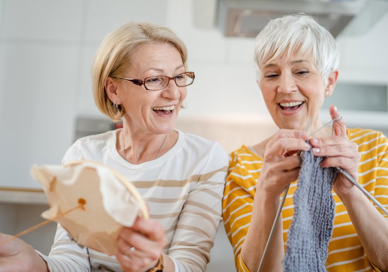 Handarbeits­­kreis "Ran an die Nadeln"